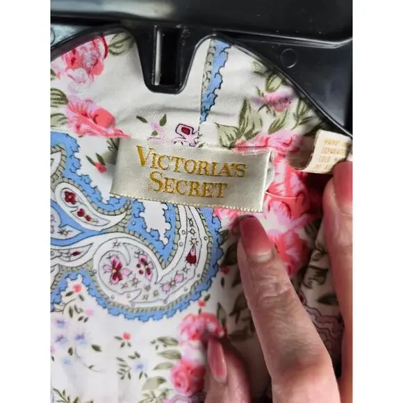 Victoria Secret Long Robe size Medium no belt - Picture 2 of 5